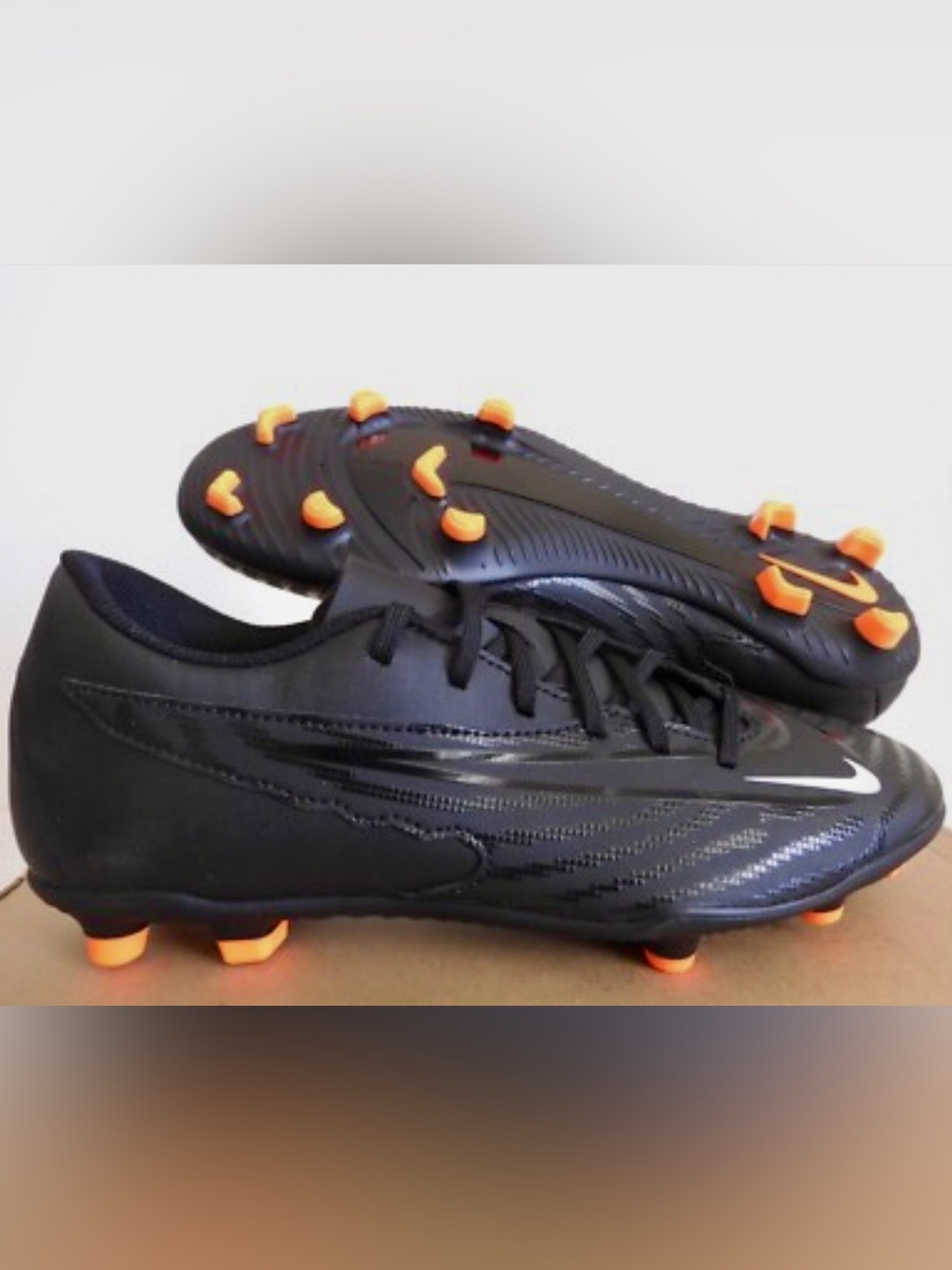 Nike Phantom GX Pro Low Fit FG Soccer Cleats Black Orange Men’s Size 11